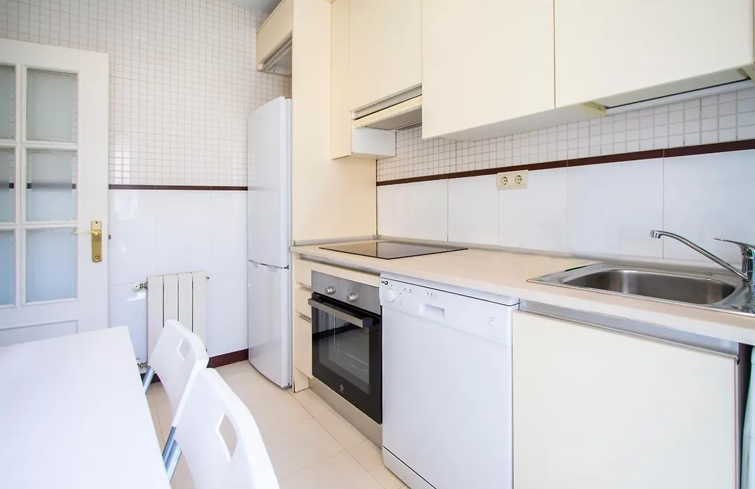 Apartamentos Dali Madrid-1